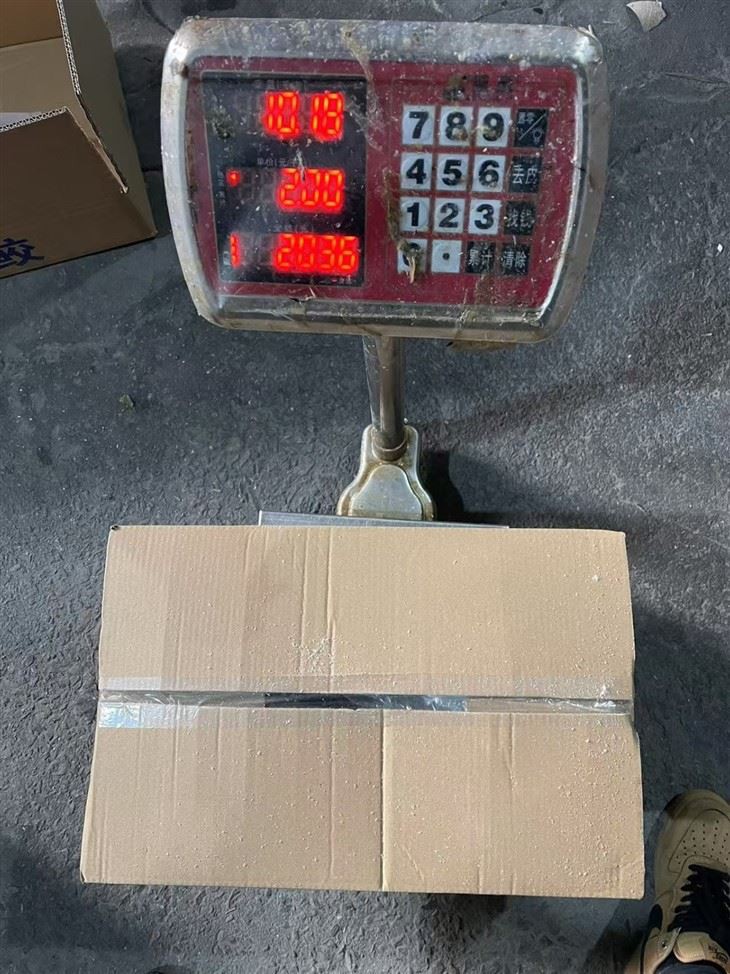 _2025-12-01_142342_982_